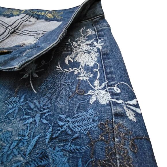 DESIGUAL Karen Floral Embroidered Cropped Jeans Womens 28 Pattern Garden Art - Picture 7 of 13